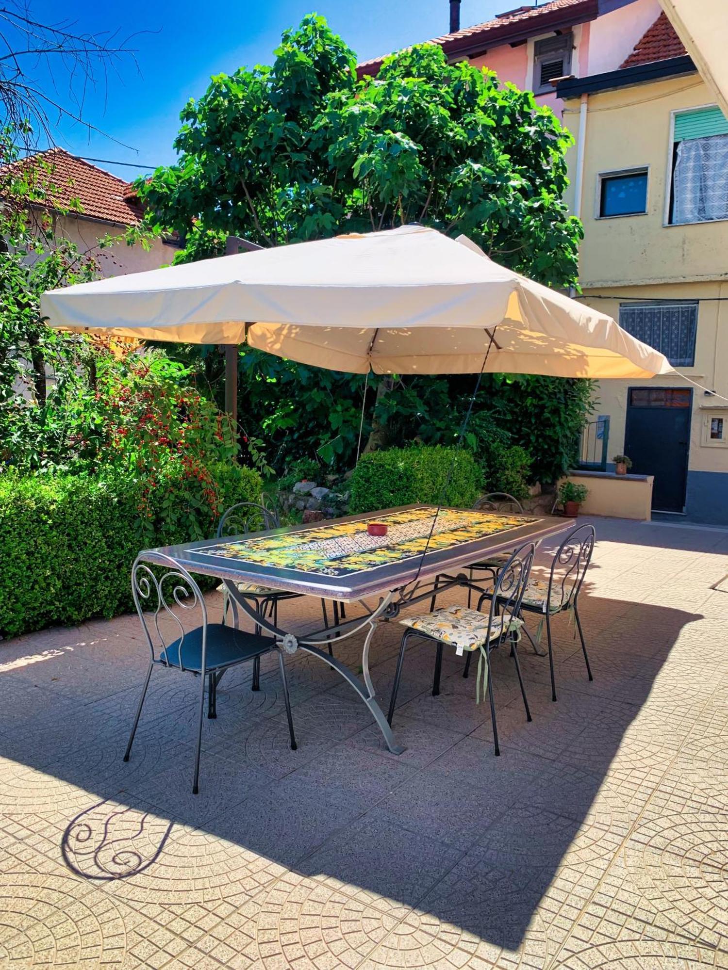Apartament House Rene Agerola Zewnętrze zdjęcie
