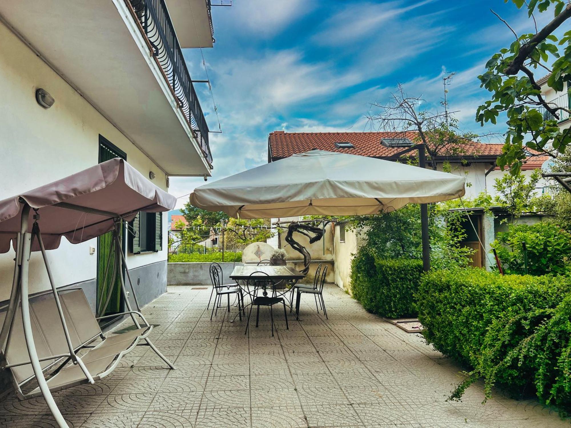 Apartament House Rene Agerola Zewnętrze zdjęcie
