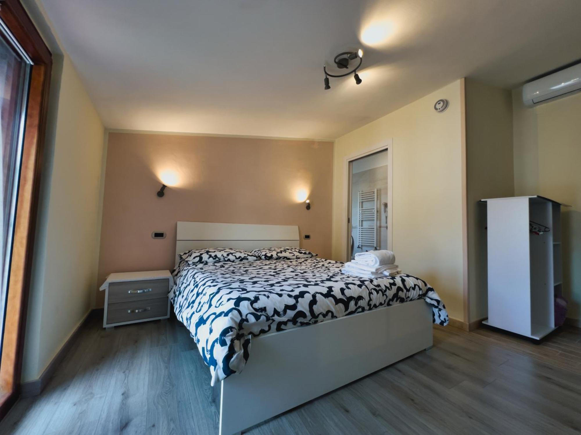 Apartament House Rene Agerola Zewnętrze zdjęcie