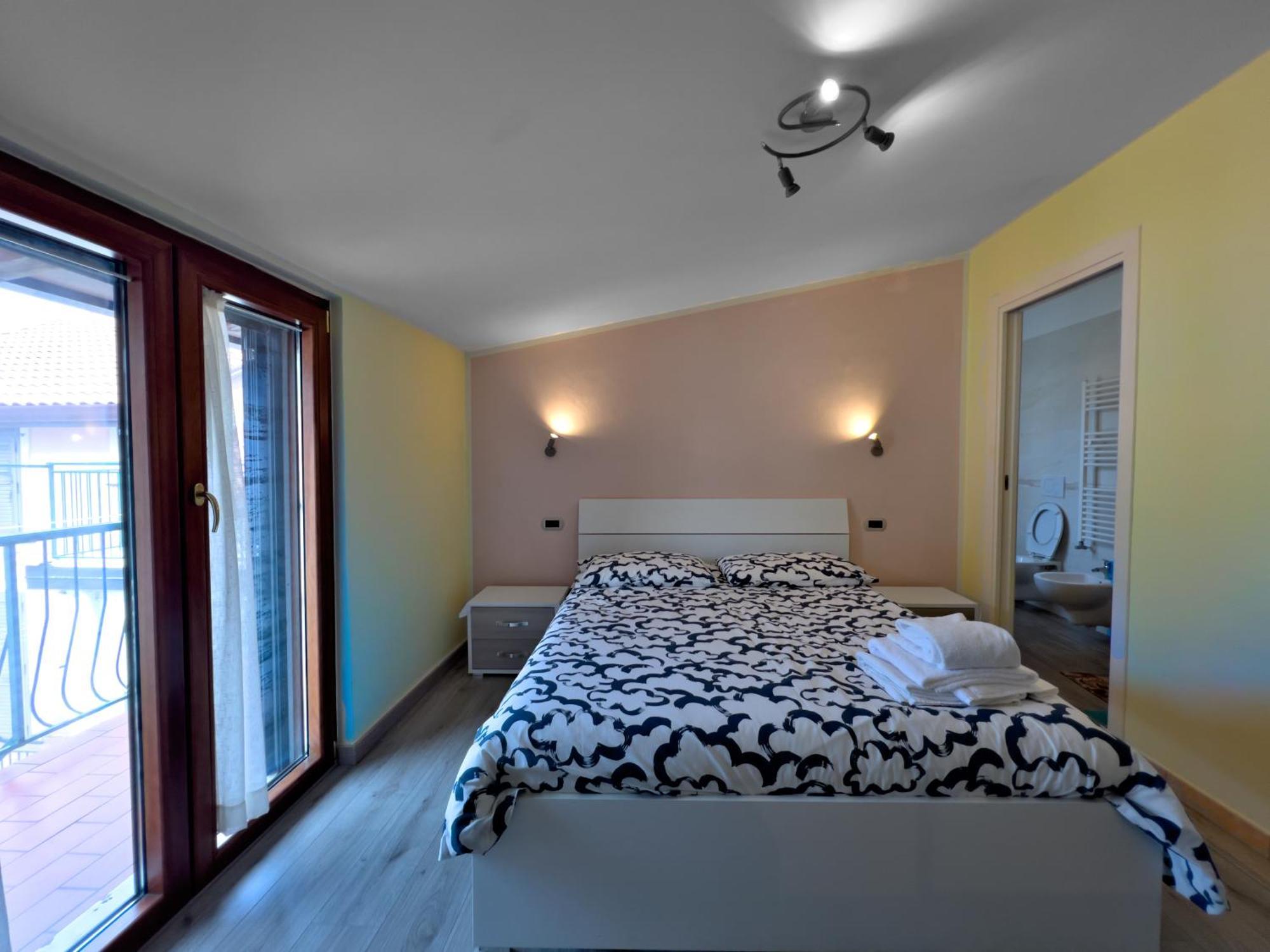 Apartament House Rene Agerola Zewnętrze zdjęcie